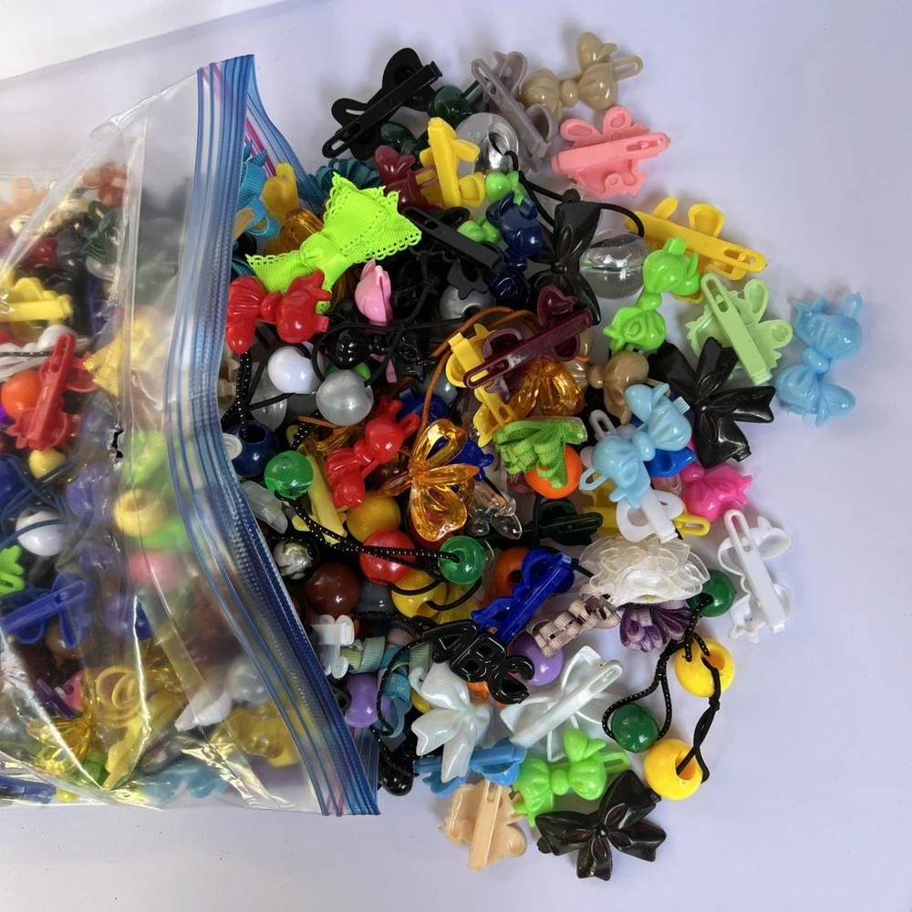 VTG Barrettes Plastic Hair Clips & Knocker Ball Ponytail Holders Large Mixed Bag